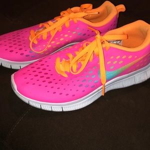 NIKE 5.0 running shoes 💕